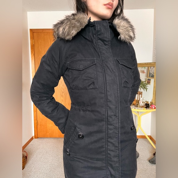 Aritzia Military Edition Duck Down Fishtail Parka in Black, women’s XS - Picture 2 of 11